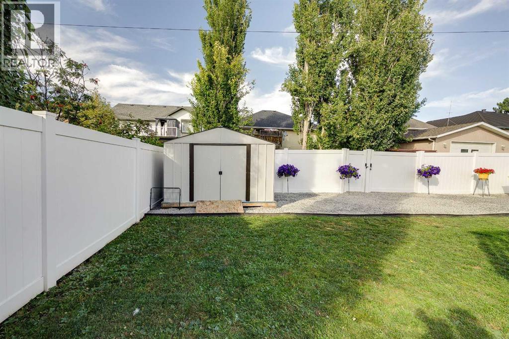 50 Livingston Close, Lacombe