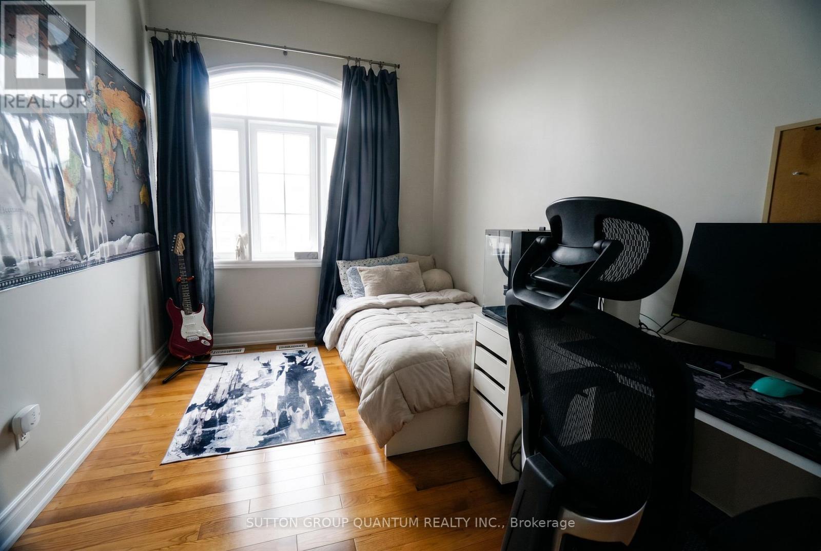 #26 5525 PALMERSTON CRESCENT - 15