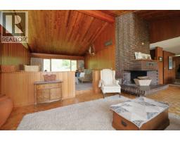 1346 Russell Road, Gibsons, BC V0N1V2 Photo 10