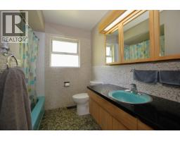 1346 Russell Road, Gibsons, BC V0N1V2 Photo 15