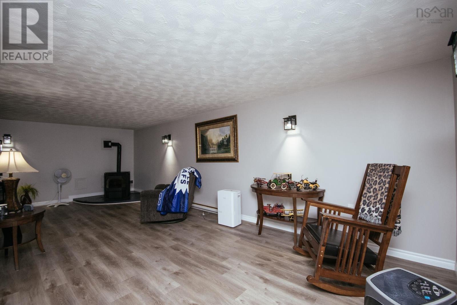 2810 Pinecrest Drive - 31