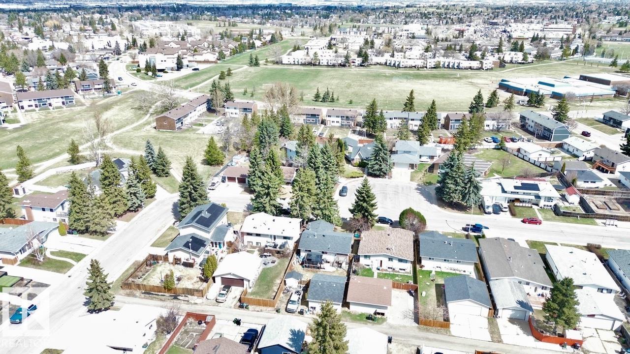 8607 35A AV NW, Edmonton