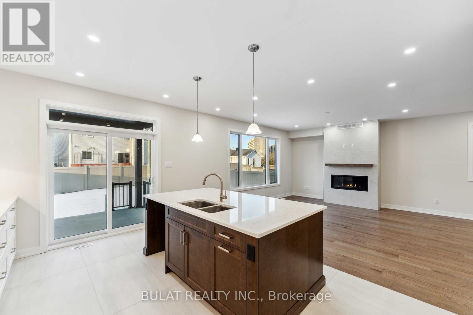 1359 KITCHENER AVENUE - 11
