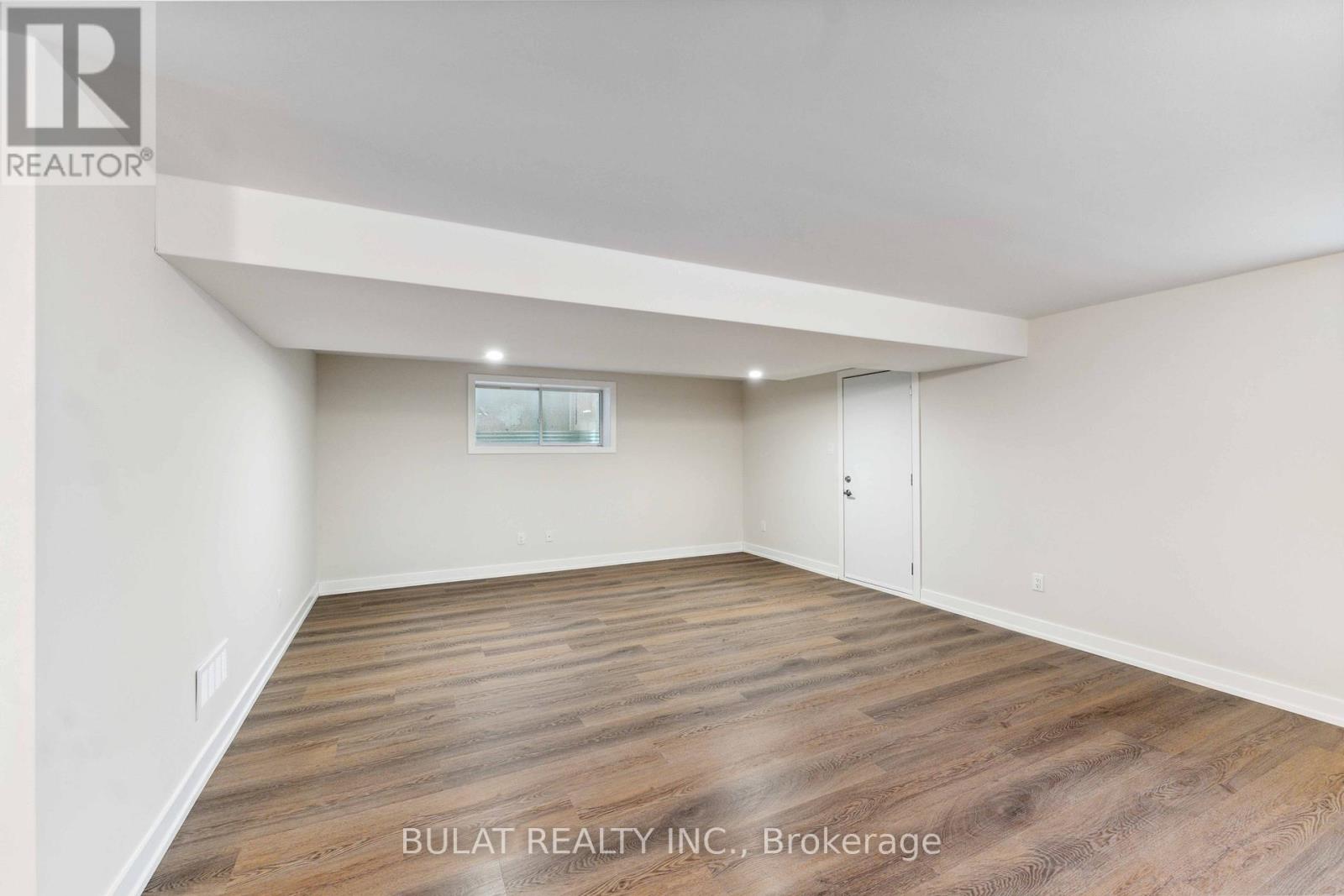 1359 KITCHENER AVENUE - 34
