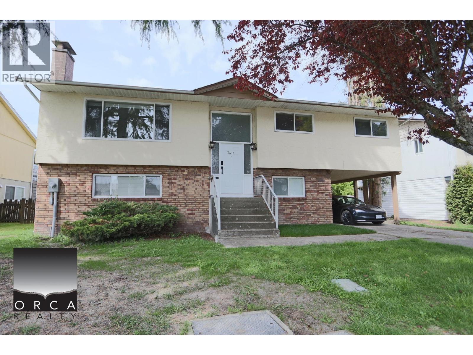 7411 THORMANBY CRESCENT CRESCENT