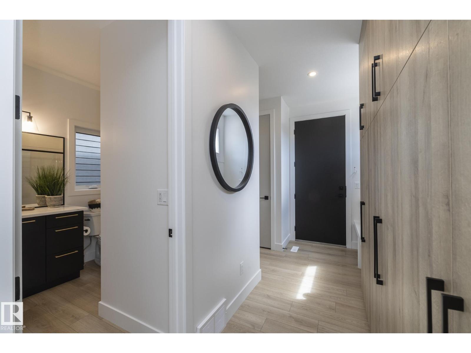 4541 KNIGHT WD SW, Edmonton