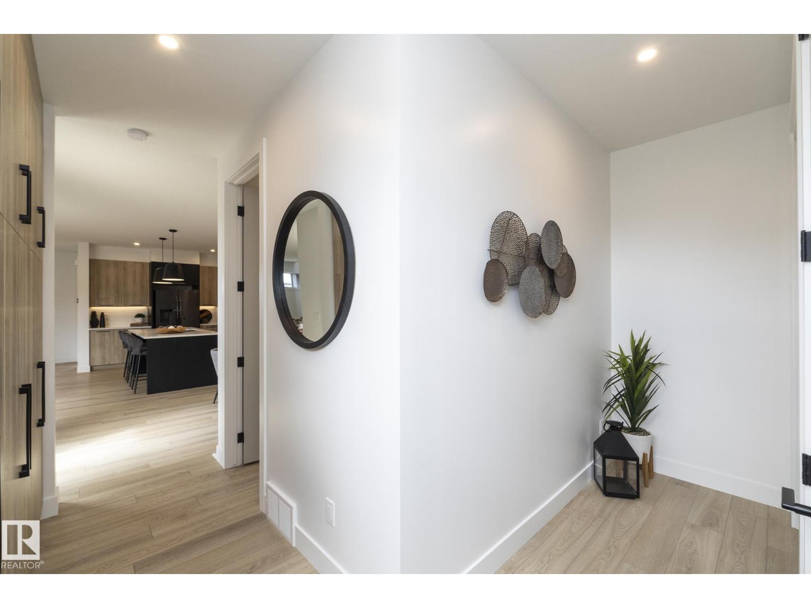 4541 KNIGHT WD SW, Edmonton