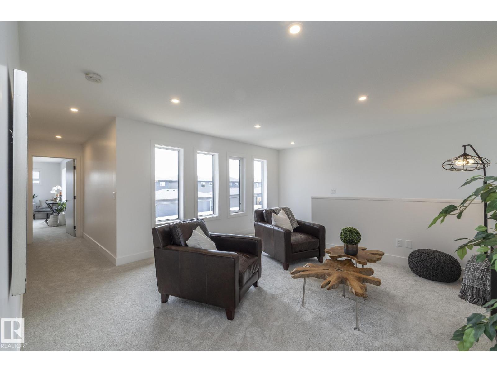 4541 KNIGHT WD SW, Edmonton