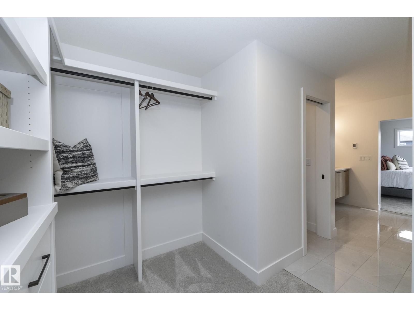 4541 KNIGHT WD SW, Edmonton