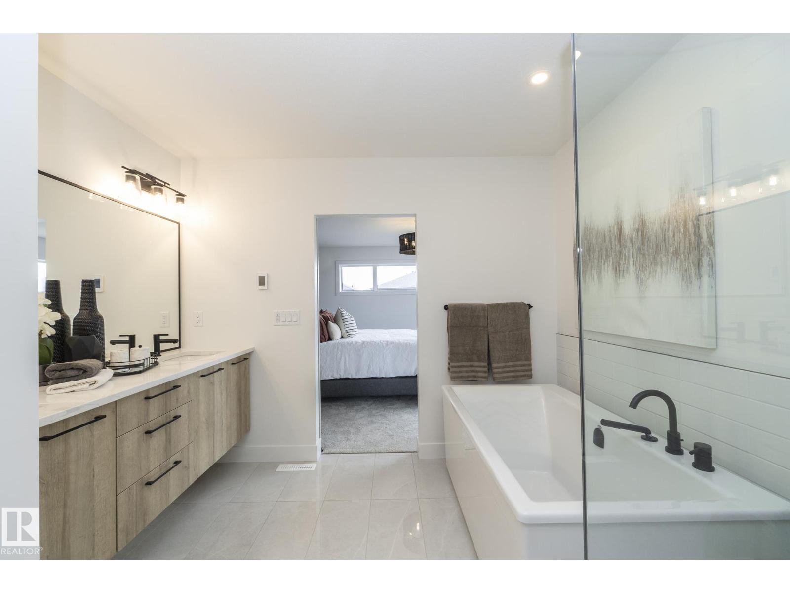 4541 KNIGHT WD SW, Edmonton