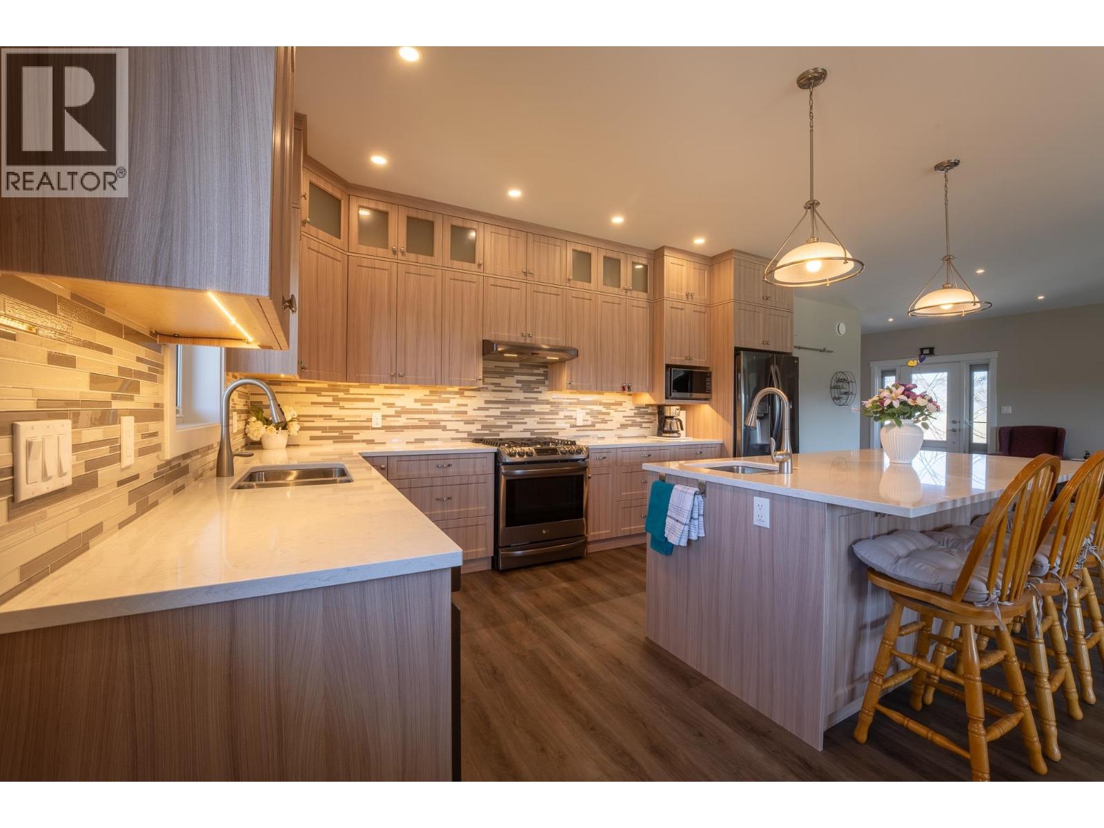 4898 TELQUA DRIVE - 16
