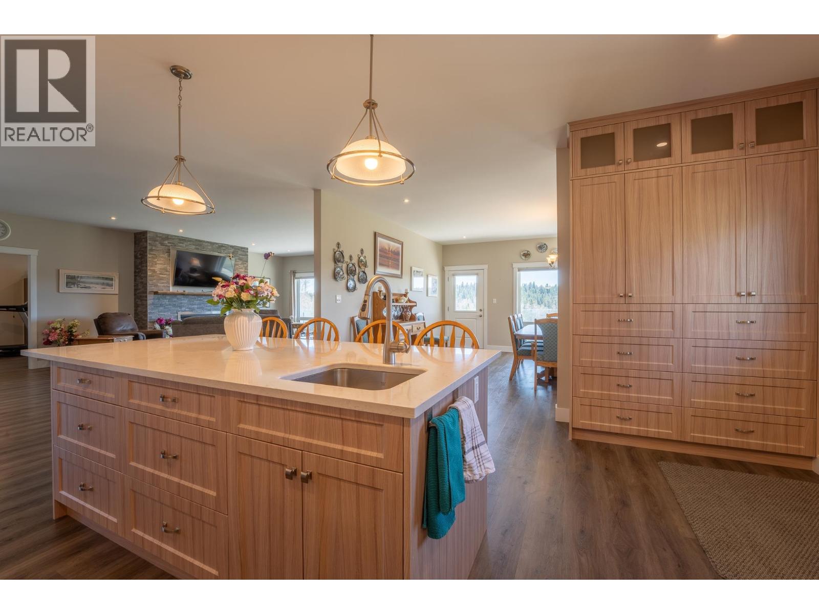 4898 TELQUA DRIVE - 17
