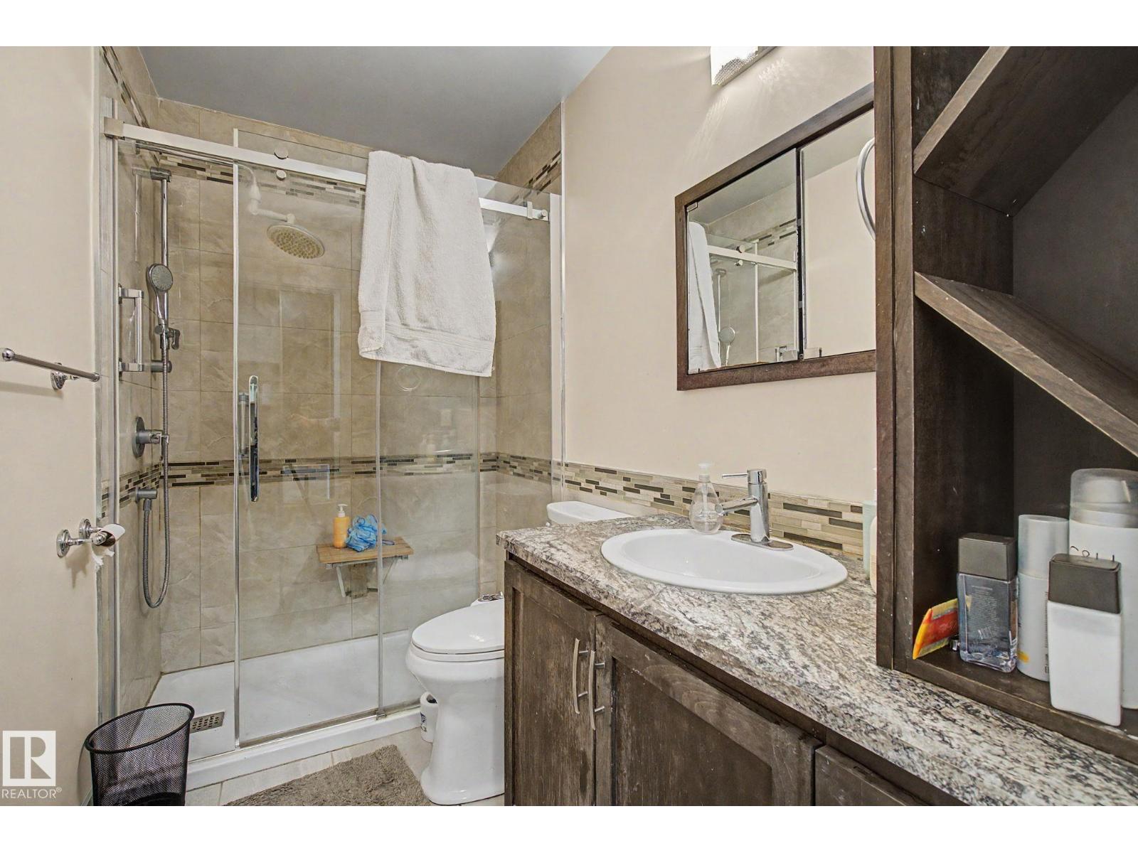 4106 38 ST NW - 13