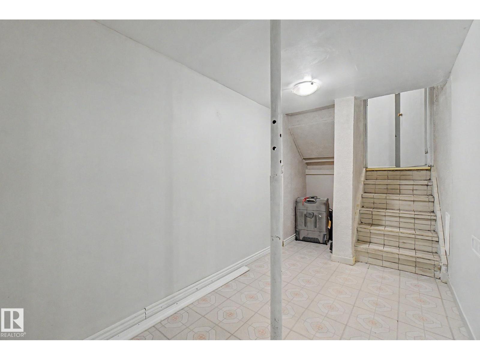 4106 38 ST NW - 14