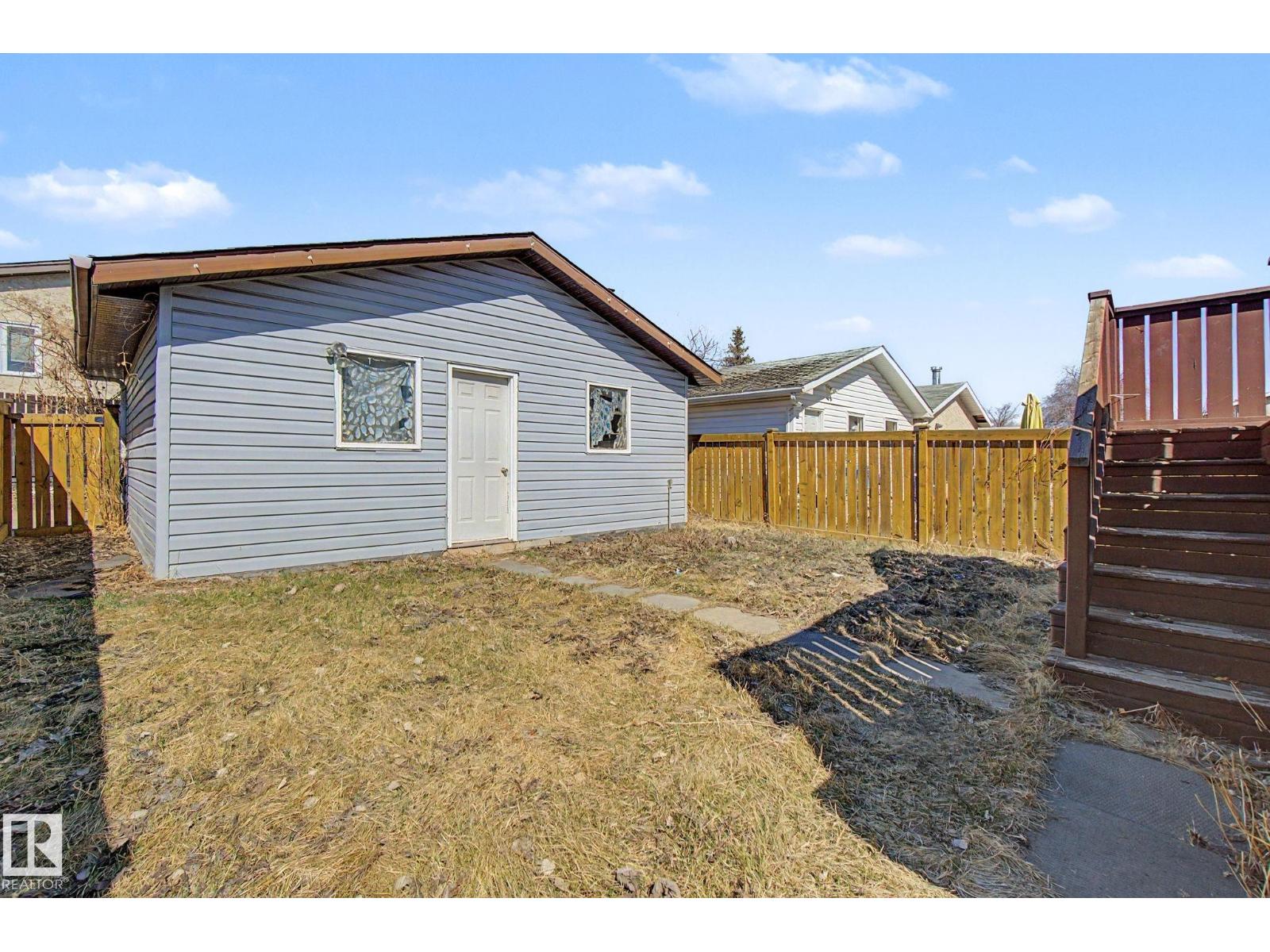 4106 38 ST NW - 20