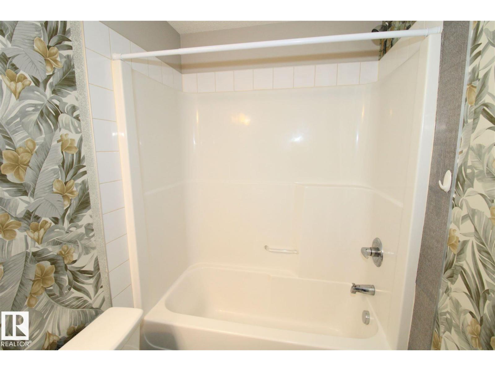 #430 5515 7 AV SW - 23
