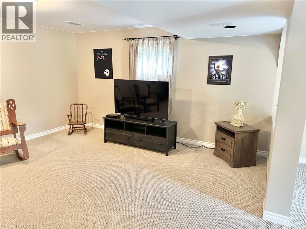 1314 NORFOLK COUNTY HIGHWAY 24 E - 25