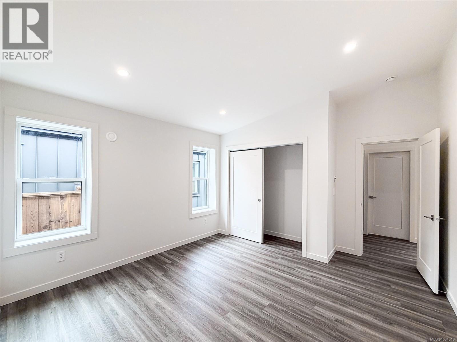 #34 3025 Royston Rd - 13