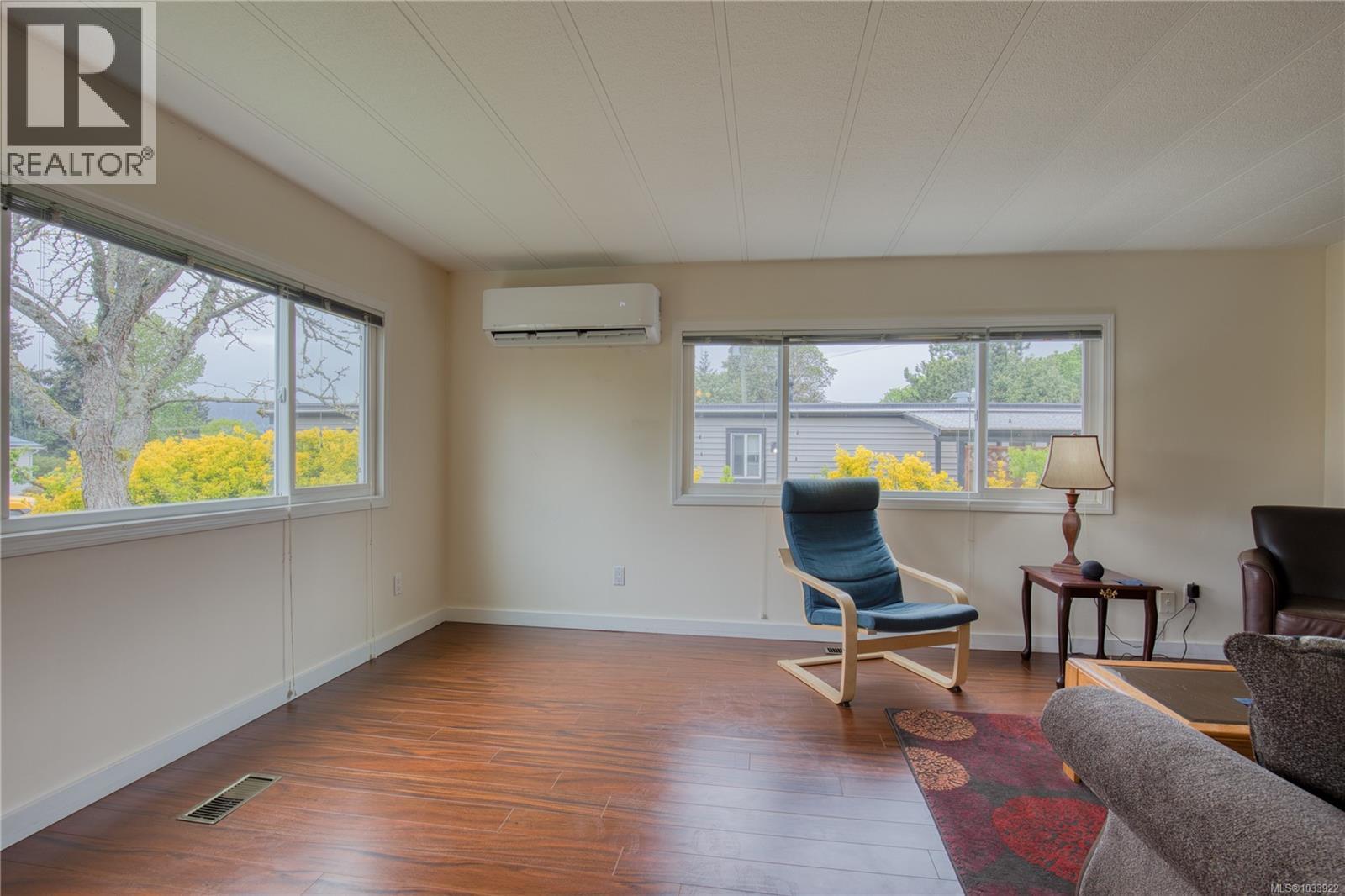 #8 80 Fifth St - 25
