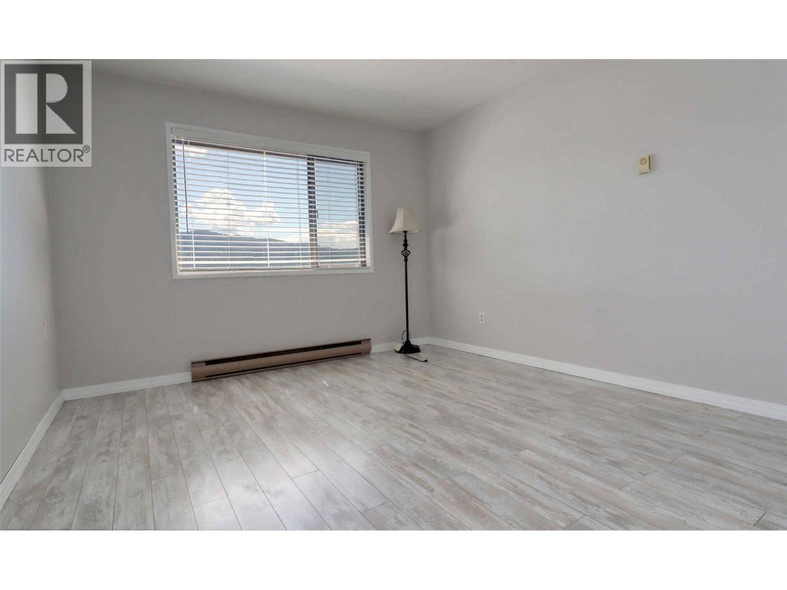 6726 Squilax Anglemont Road - 45