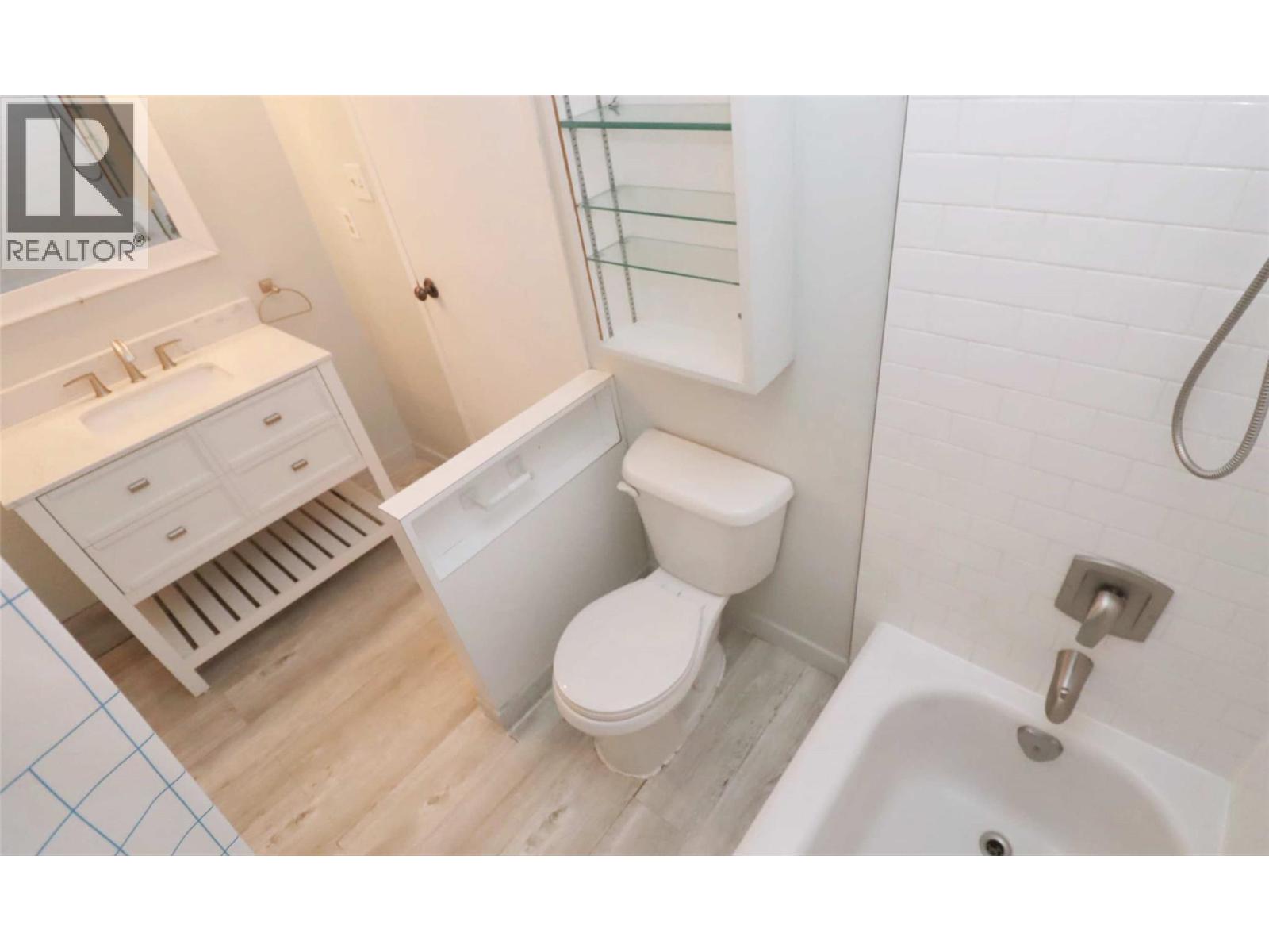 6726 Squilax Anglemont Road - 50
