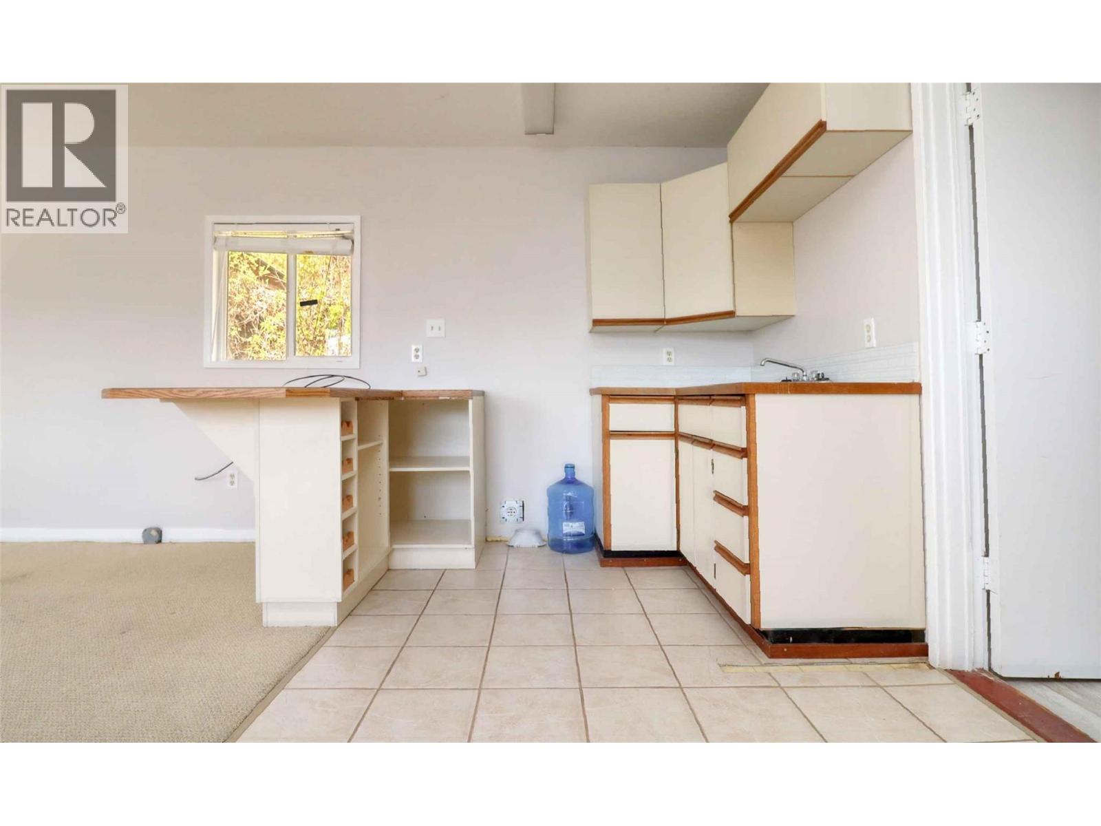 6726 Squilax Anglemont Road - 56