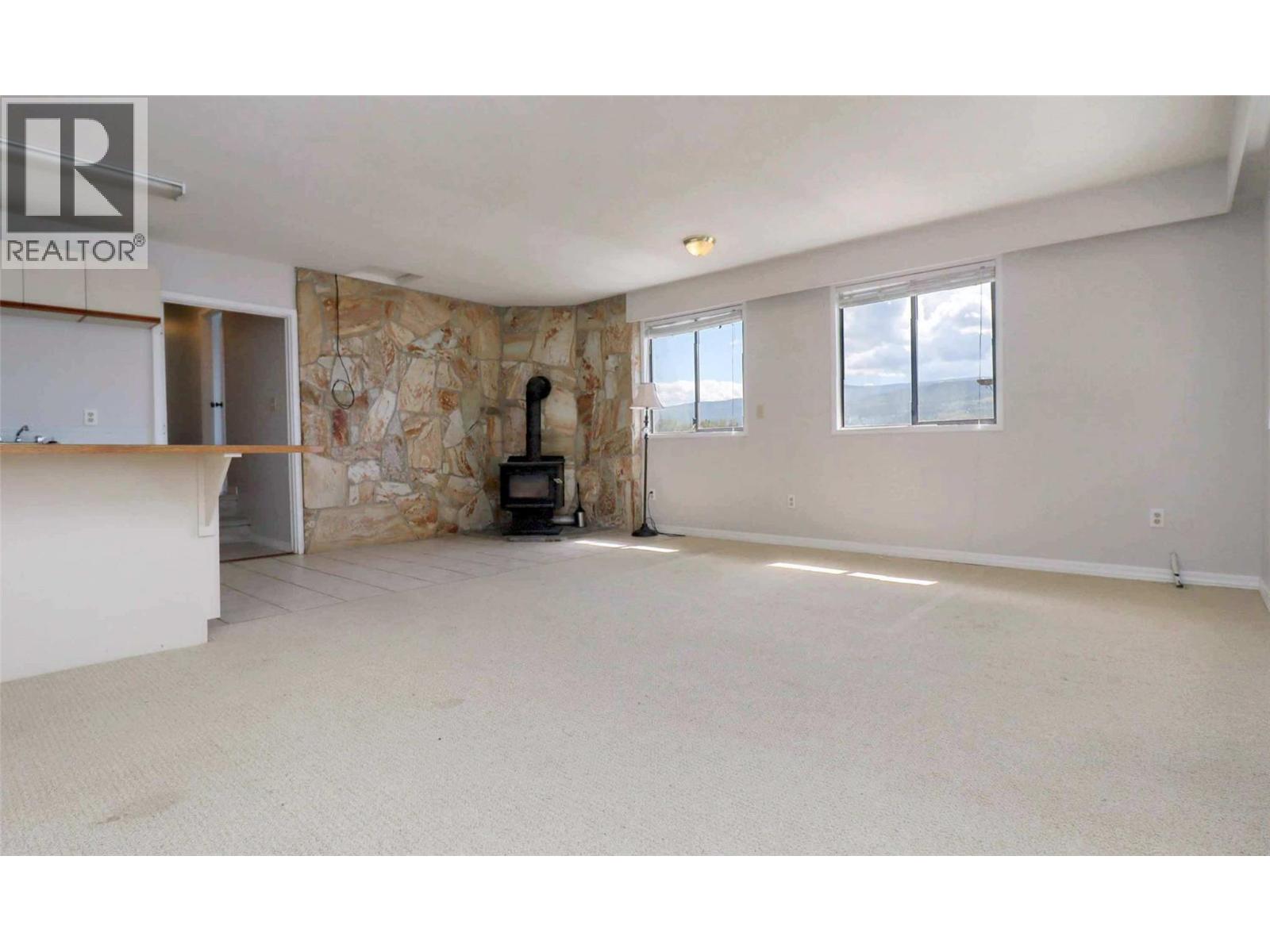6726 Squilax Anglemont Road - 57