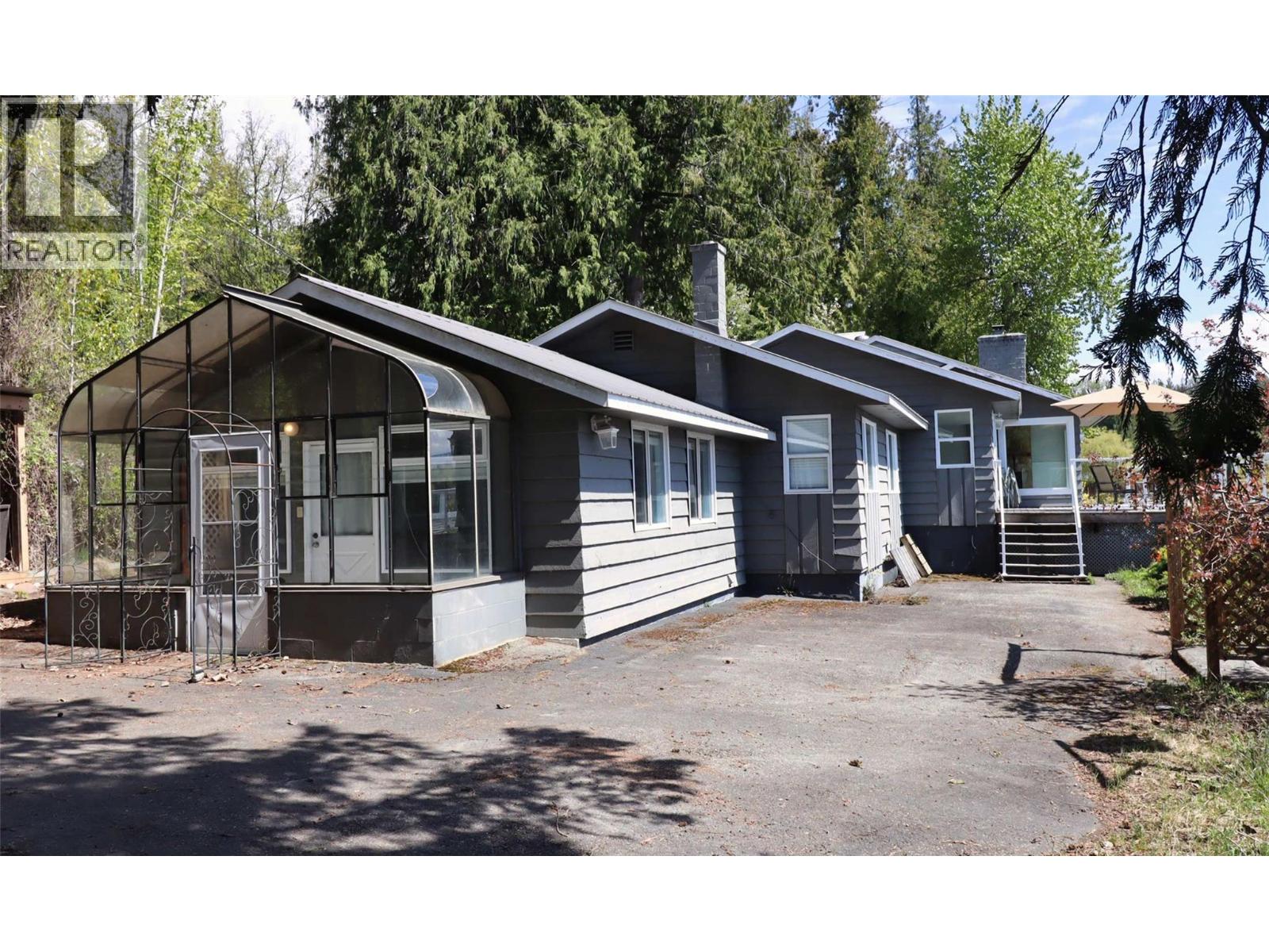 6726 Squilax Anglemont Road - 7