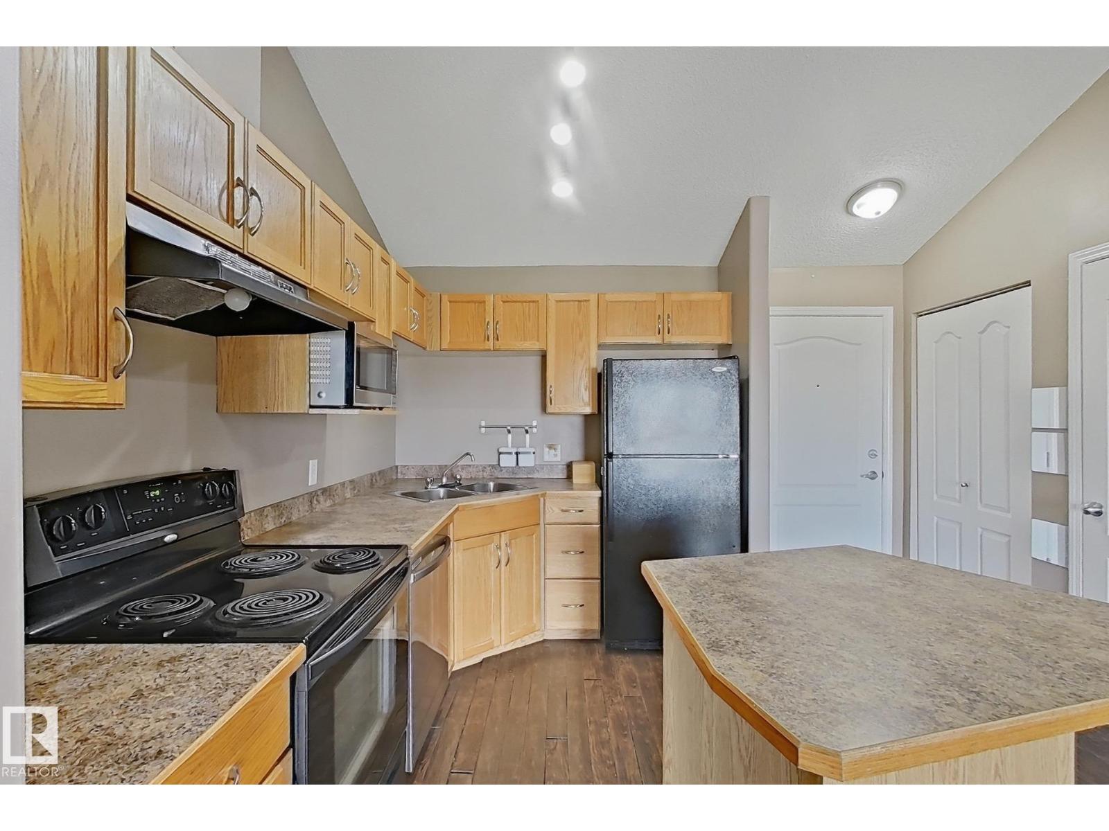 421 3425 19 ST NW, Edmonton