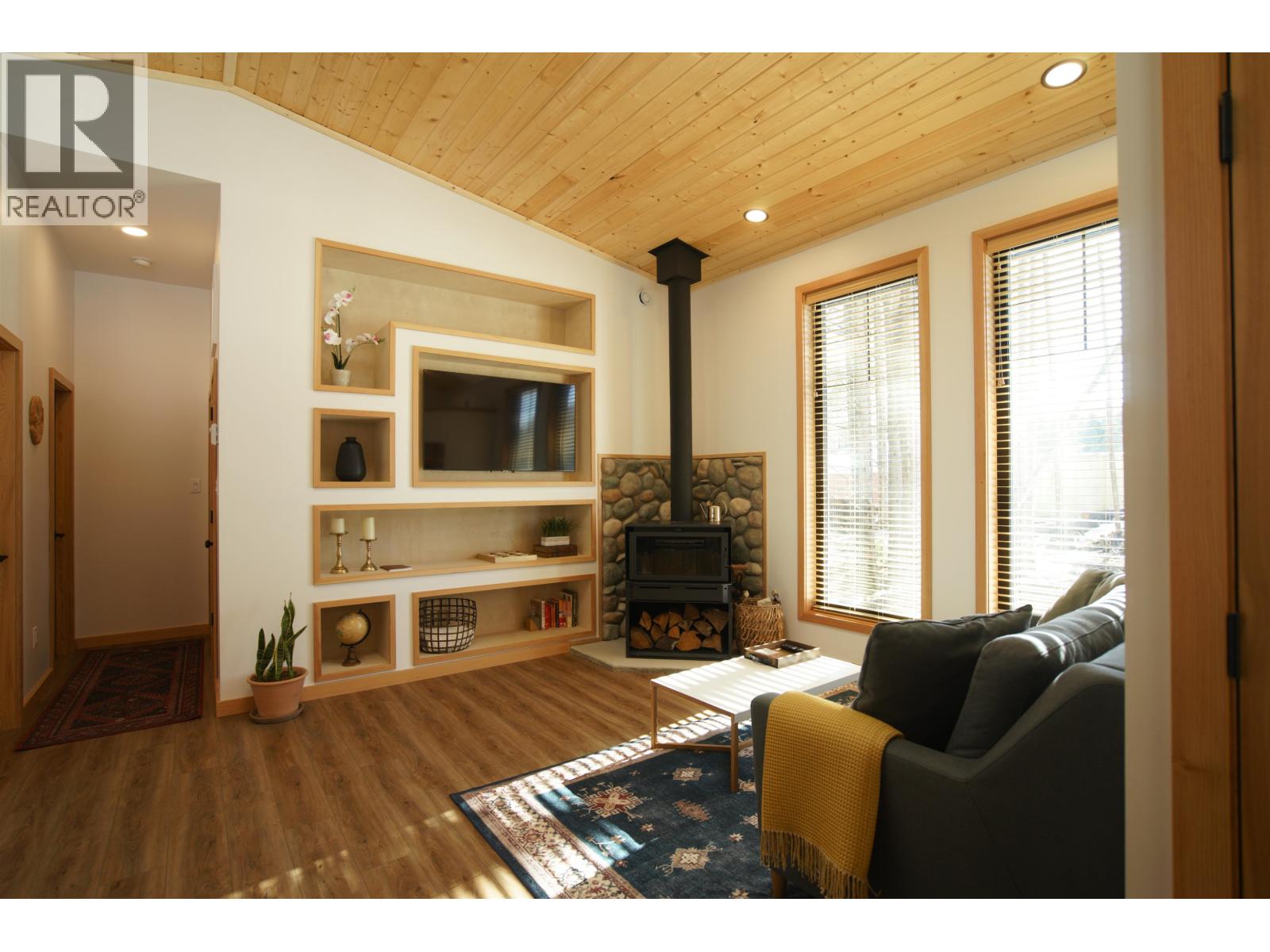 101 ELDERBERRY STREET - 37