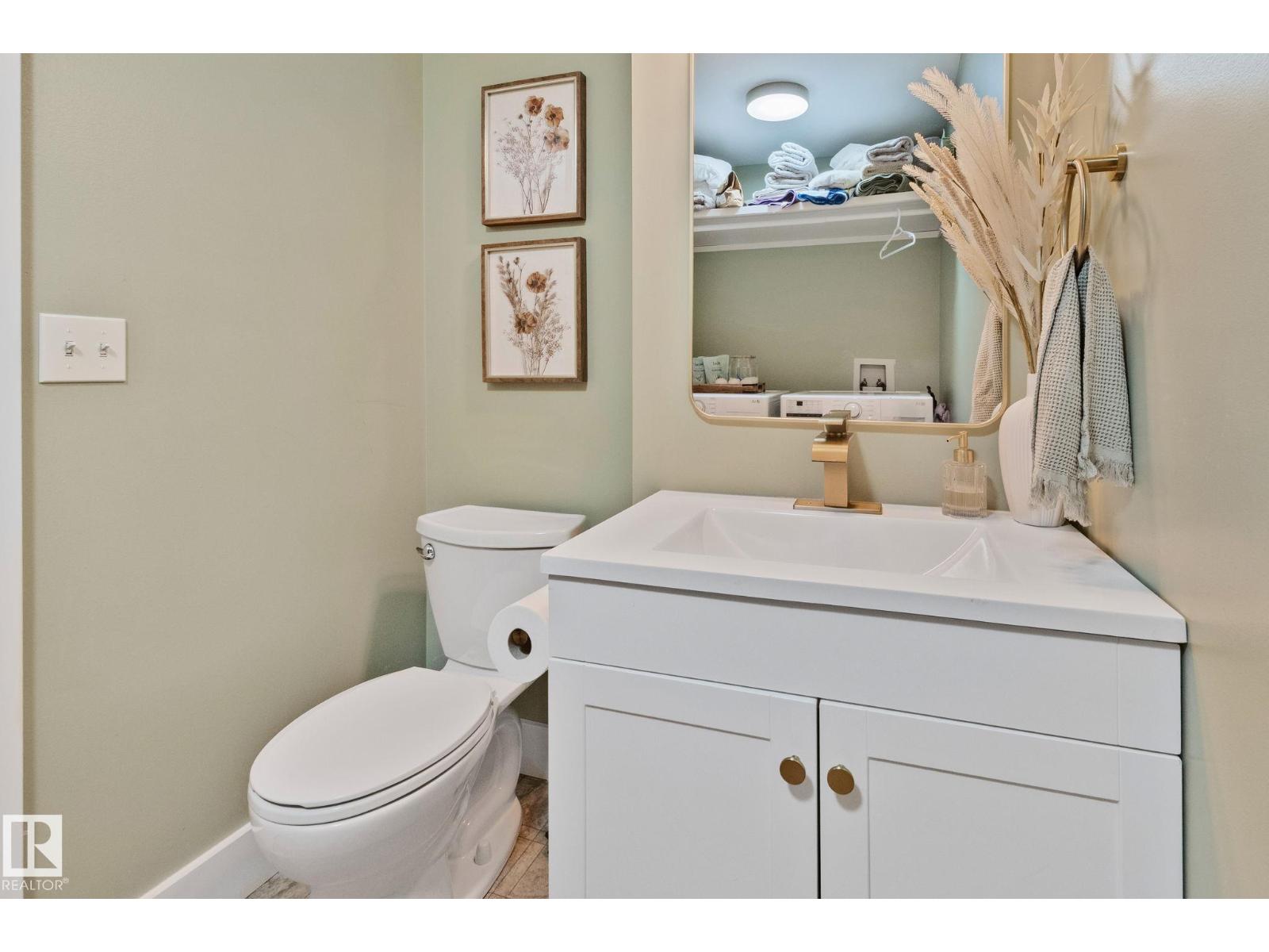 #53 2503 24 ST NW - 8