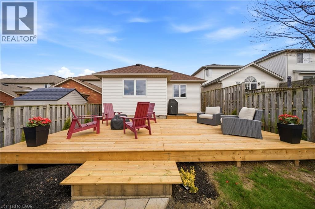 679 ZERMATT Drive, Waterloo, Ontario, N2T2V2 — Photo 37