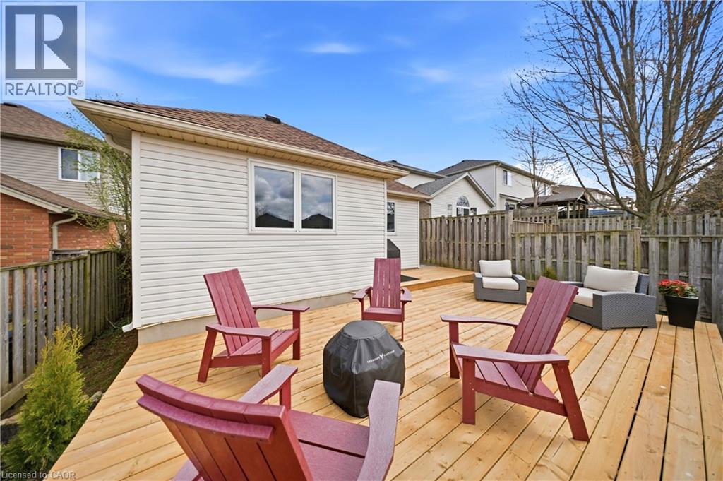 679 ZERMATT Drive, Waterloo, Ontario, N2T2V2 — Photo 38