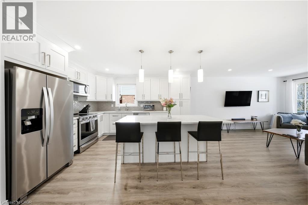 679 ZERMATT Drive, Waterloo, Ontario, N2T2V2 — Photo 18