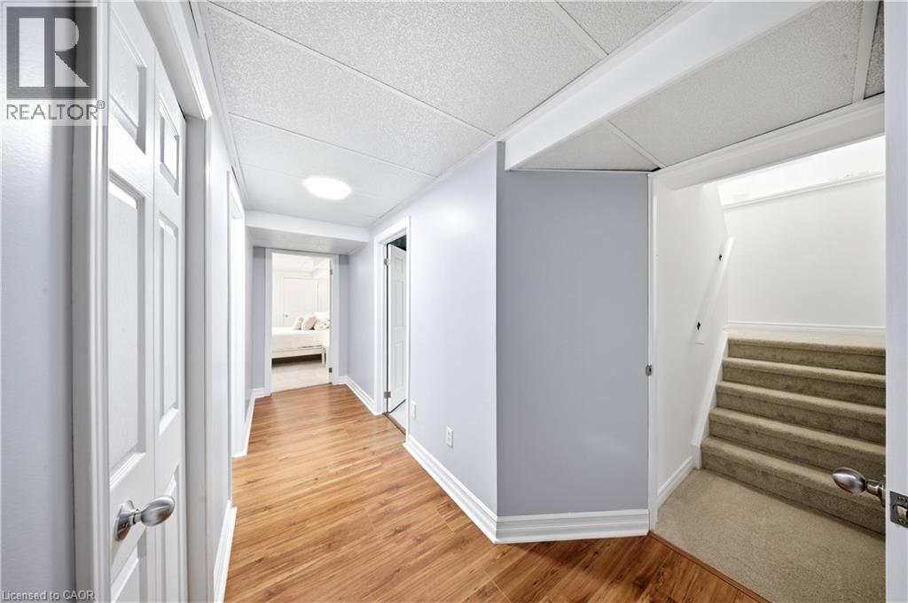 679 ZERMATT Drive, Waterloo, Ontario, N2T2V2 — Photo 32