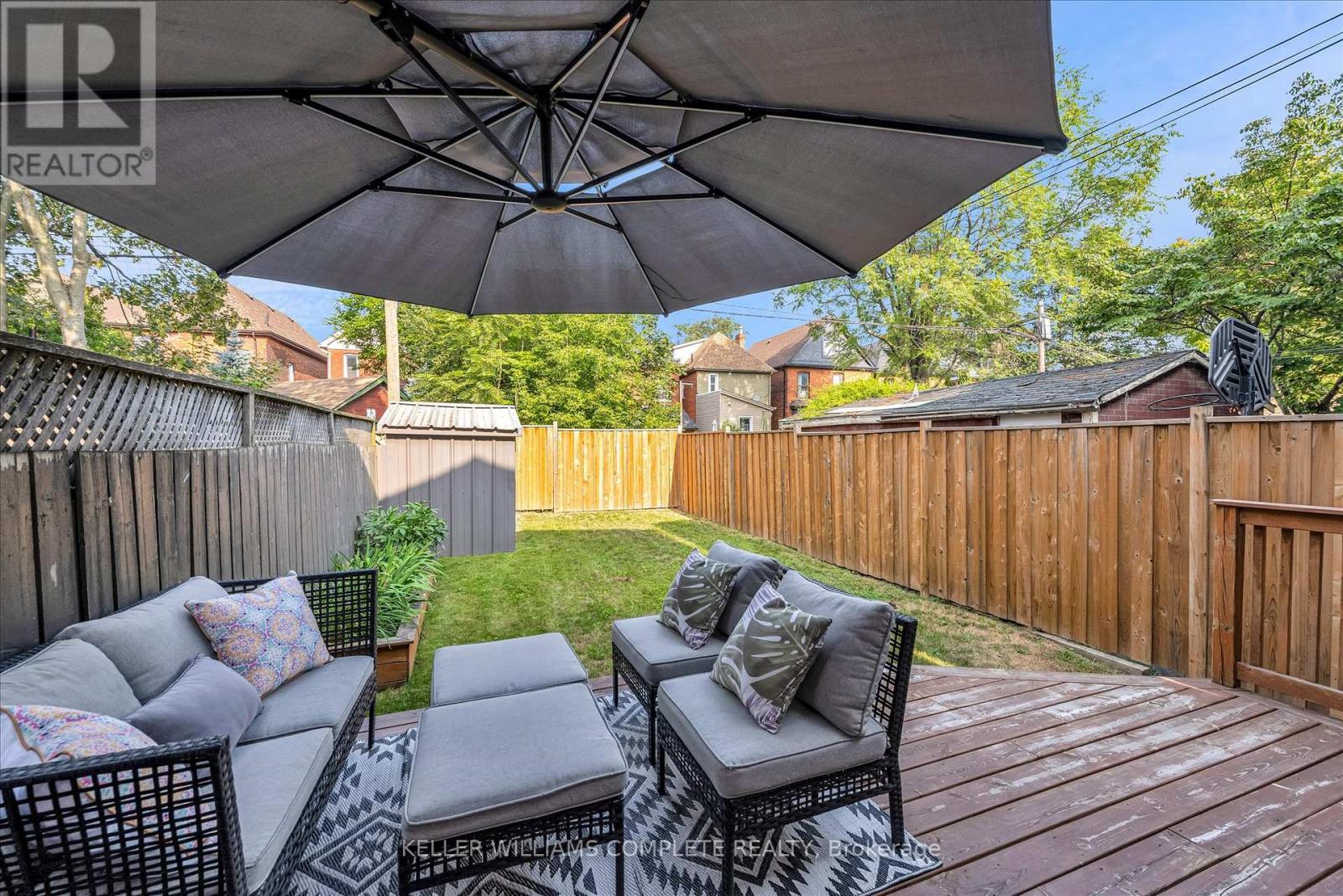 39 FAIRLEIGH AVENUE N - 24