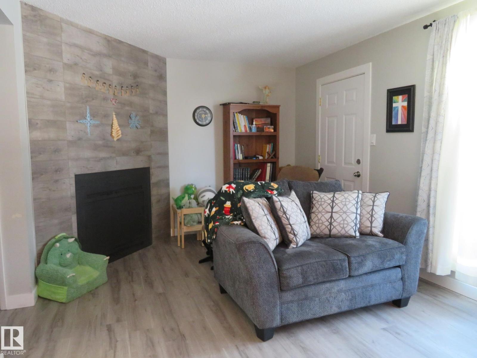3103 109 ST NW, Edmonton