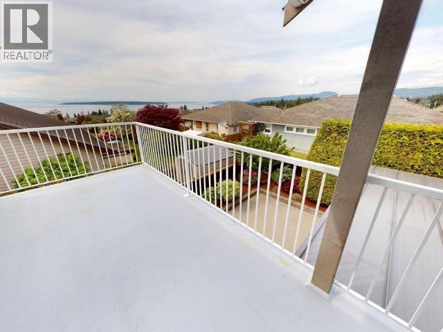 7191 ESQUIMALT CRT - 16