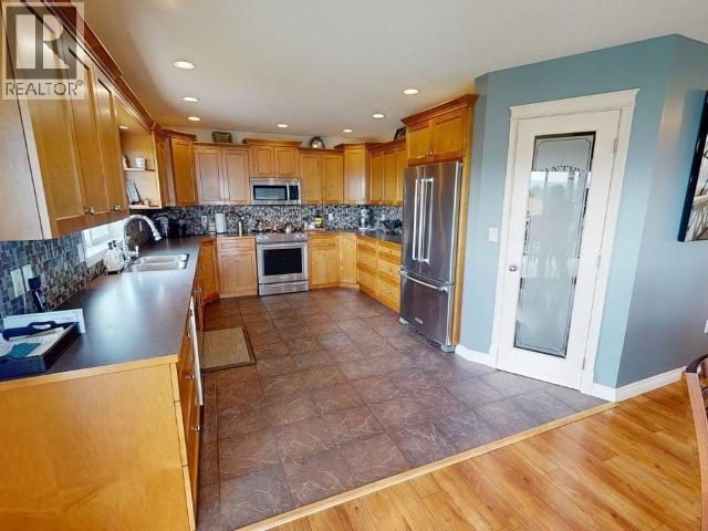 7191 ESQUIMALT CRT - 5