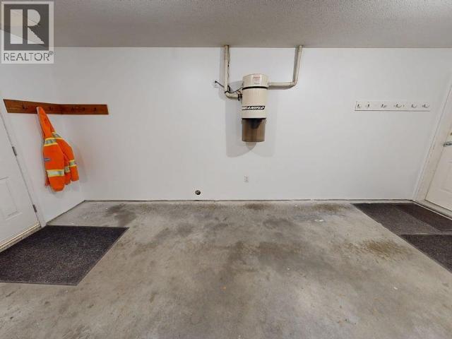 7191 ESQUIMALT CRT - 42