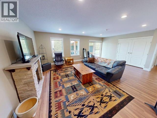 7191 ESQUIMALT CRT - 39