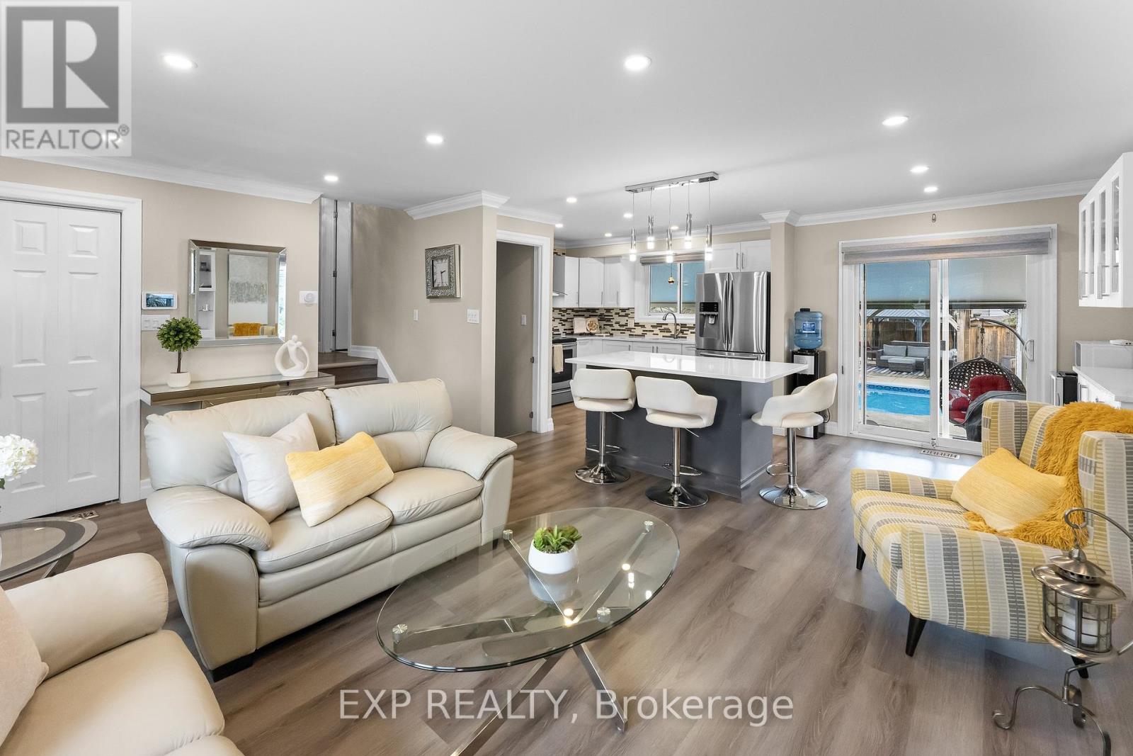 64 CARRIAGE ROAD - 28