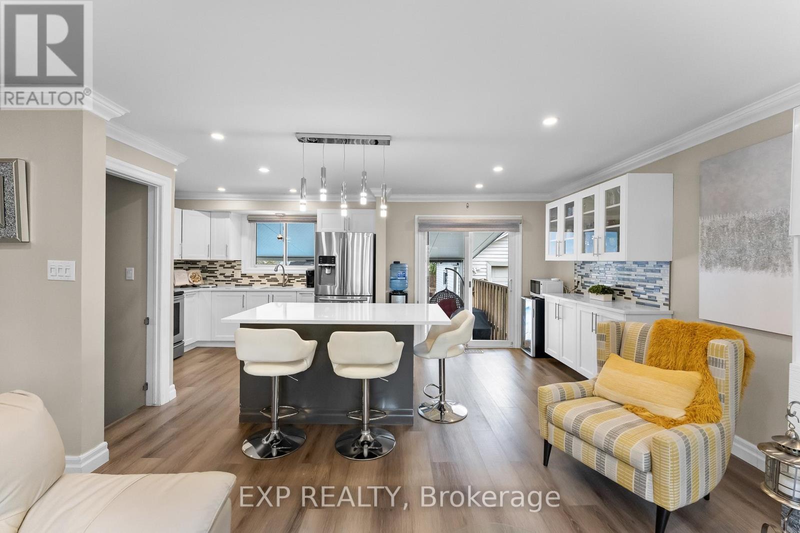64 CARRIAGE ROAD - 29