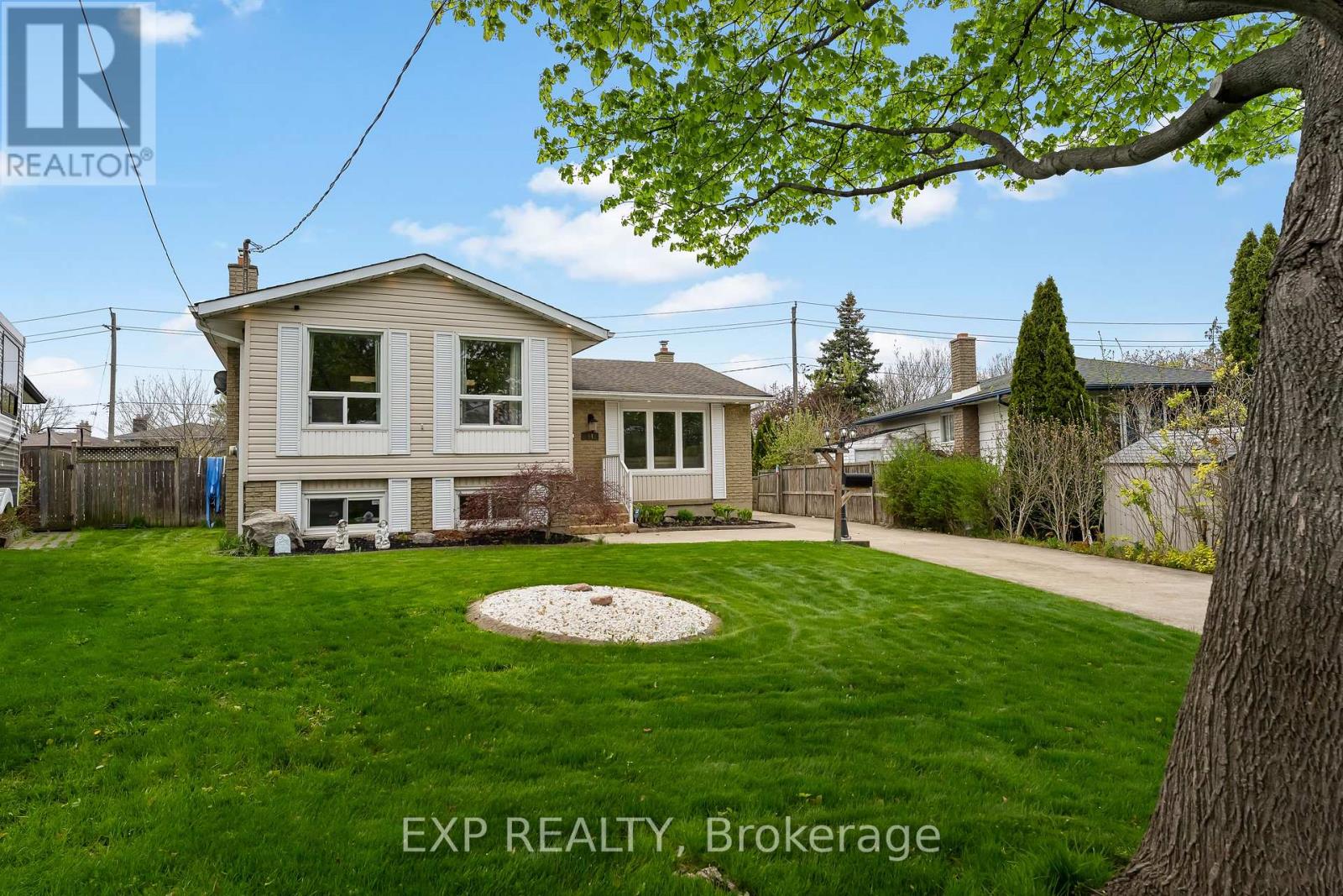 64 CARRIAGE ROAD - 3