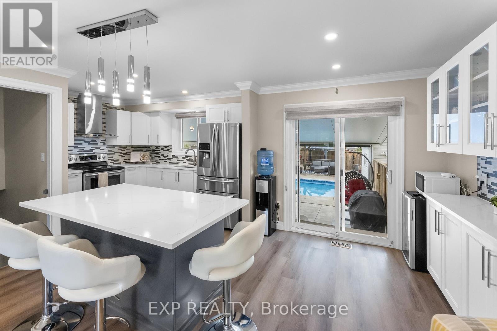 64 CARRIAGE ROAD - 30