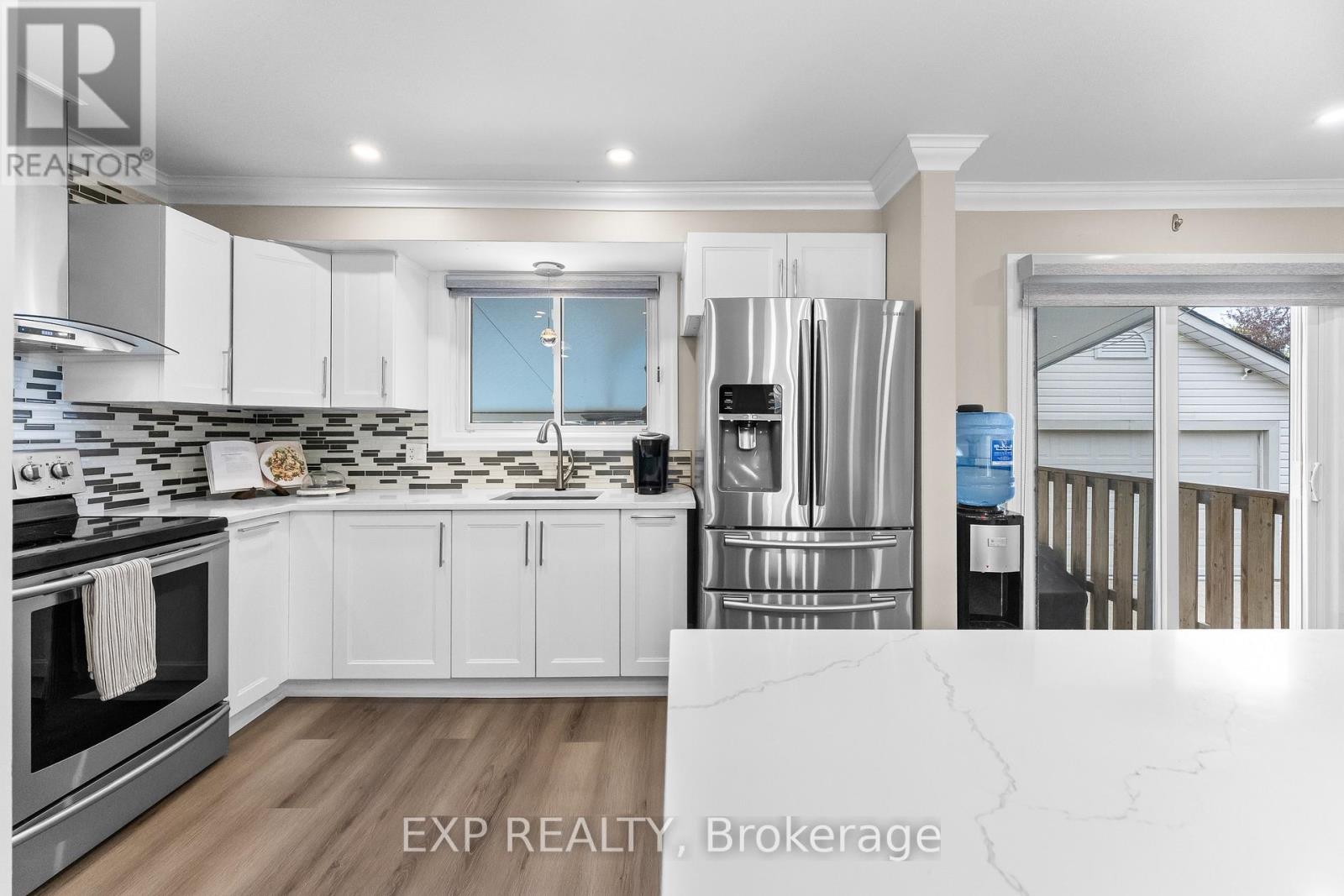 64 CARRIAGE ROAD - 36