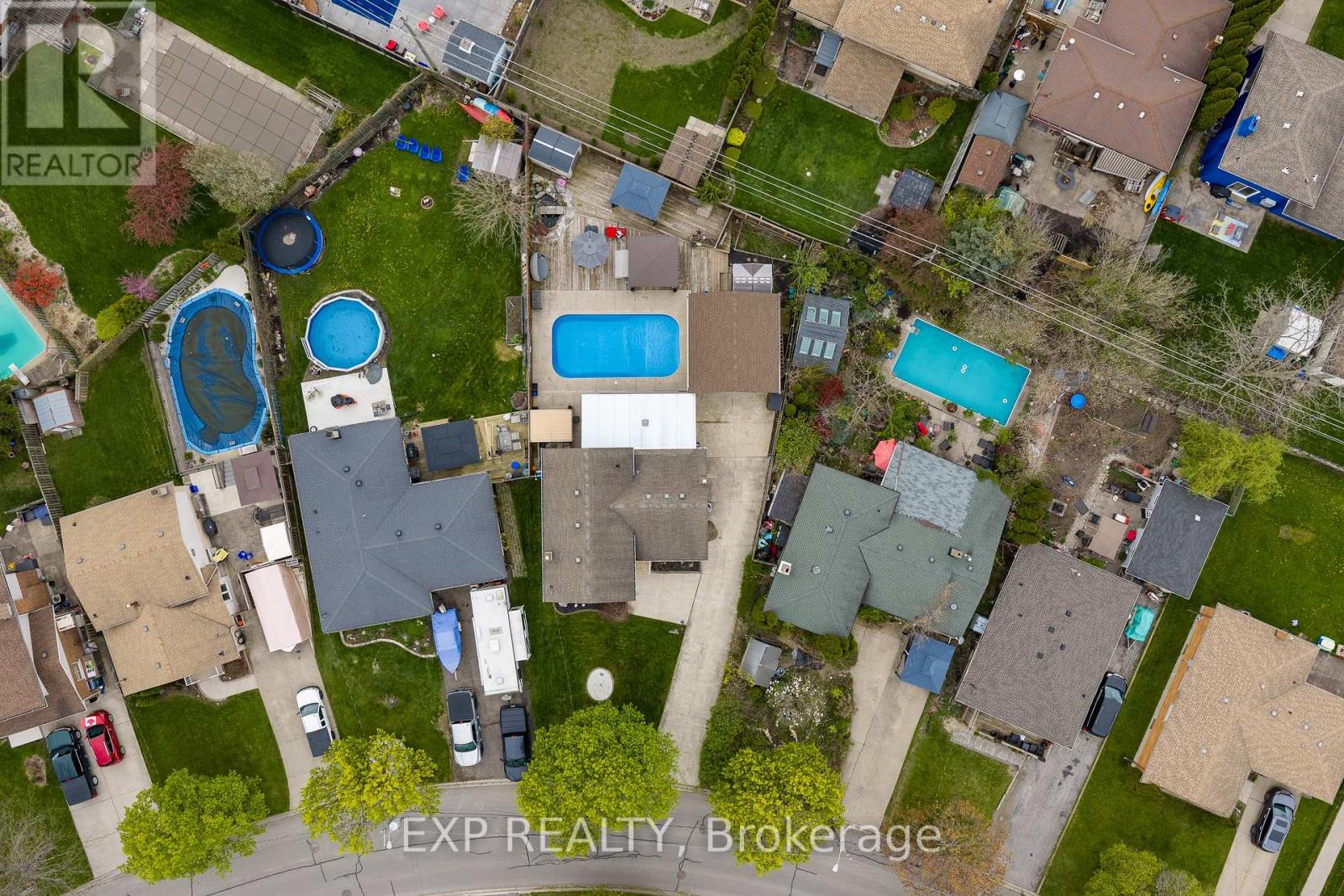 64 CARRIAGE ROAD - 5