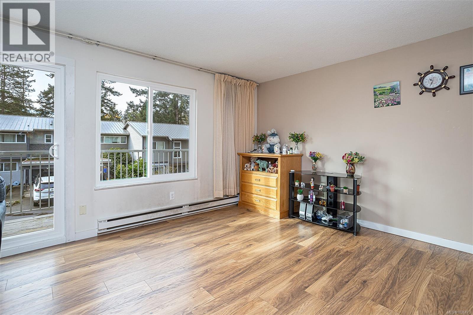 590 Carnation Pl - 11