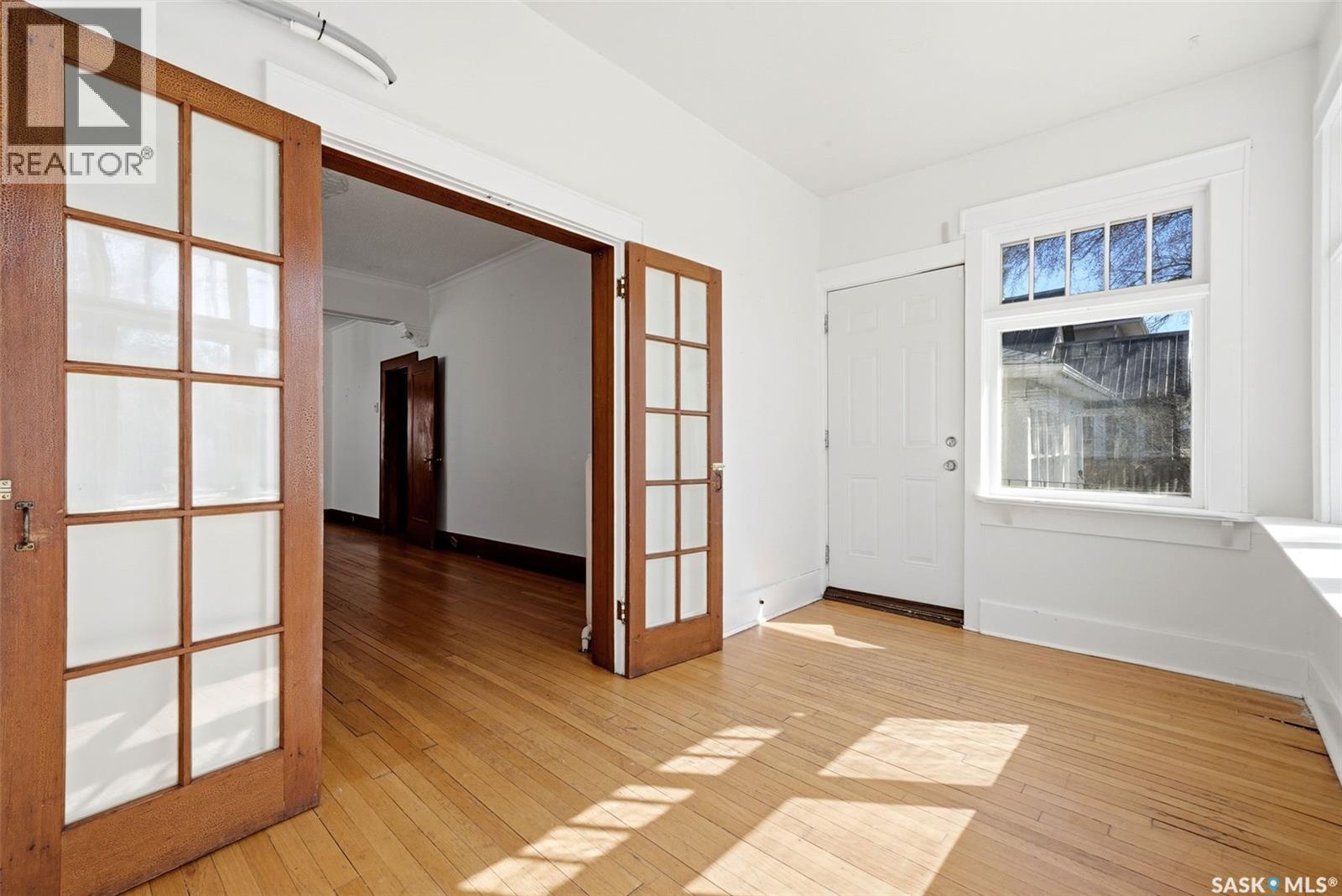 1839 Retallack STREET - Image 2