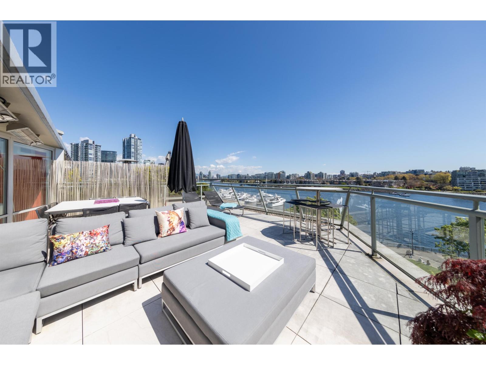 606 1288 MARINASIDE CRESCENT, Vancouver